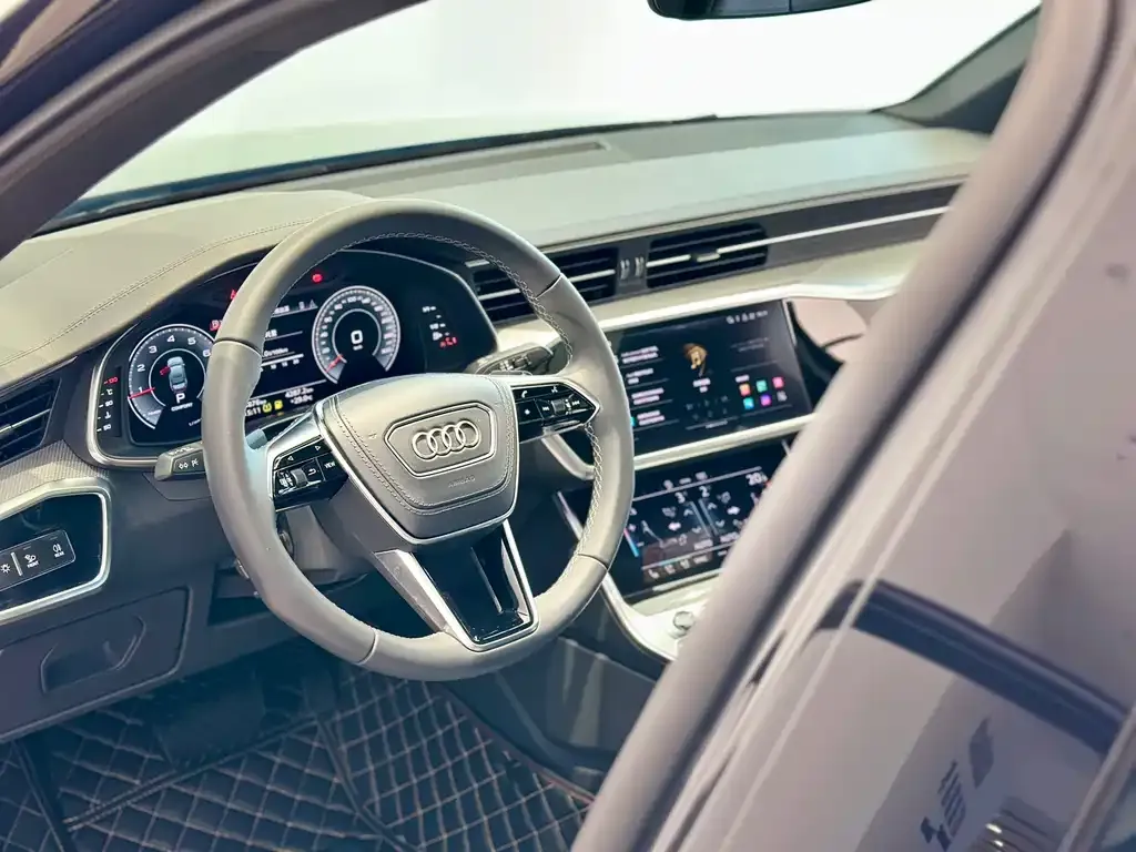 Audi A6L — фото 5