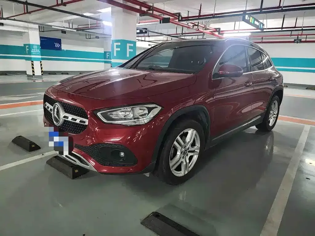 Mercedes-Benz GLA — фото 1