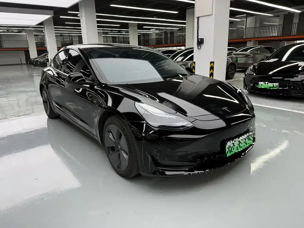 Tesla Model 3 — фото 3