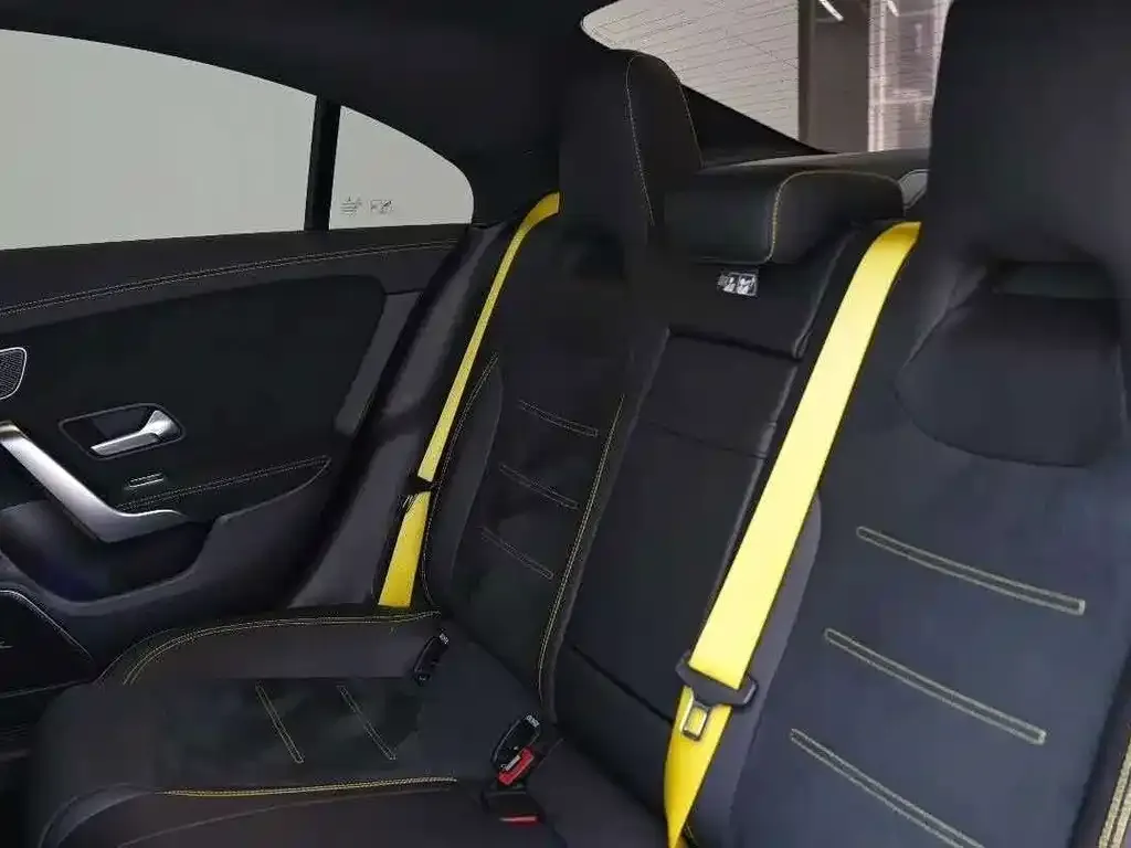 Mercedes-Benz CLA AMG — фото 7