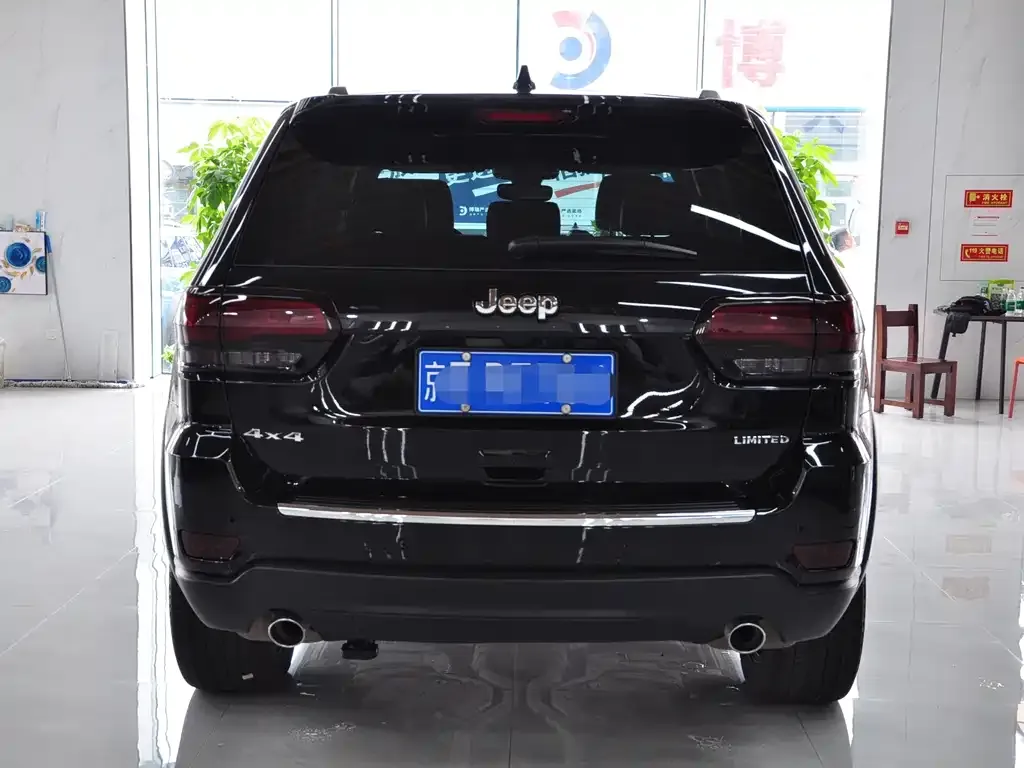 Jeep Grand Cherokee (Import) — фото 7