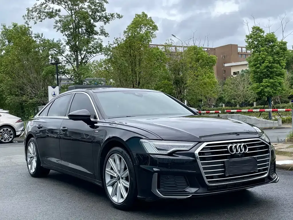 Audi A6L — фото 10
