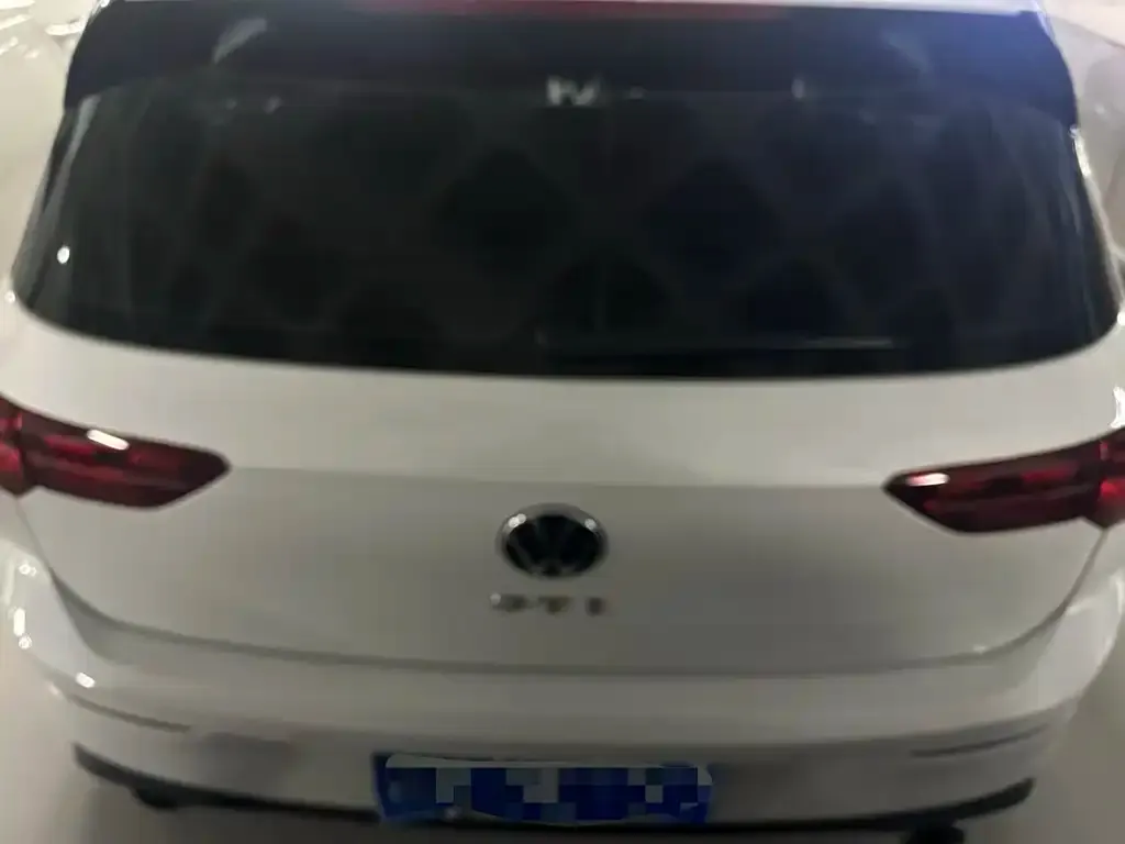 Volkswagen Golf GTI — фото 9