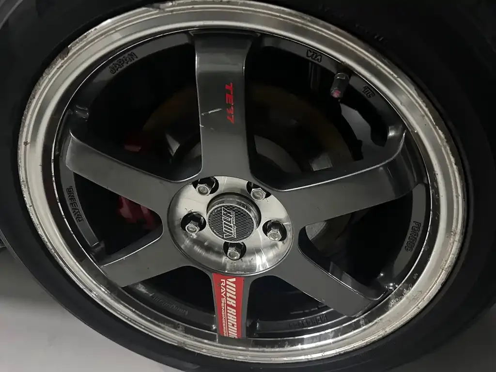 Volkswagen Golf GTI — фото 3