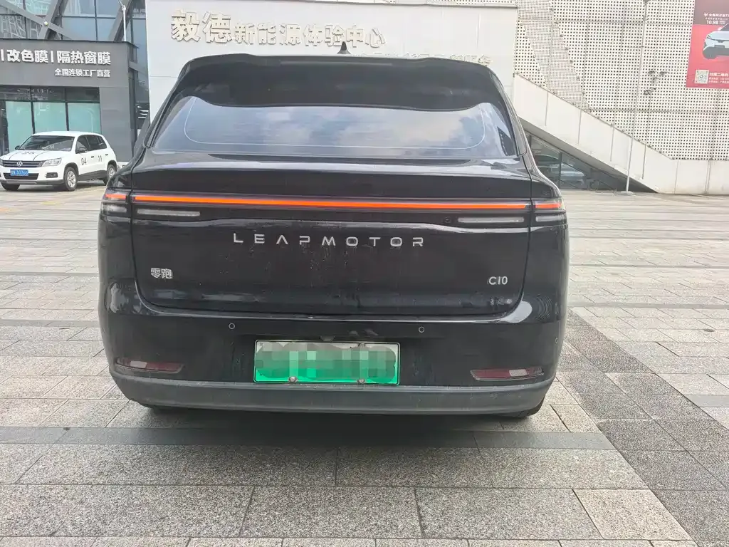 Leapmotor C10 — фото 10