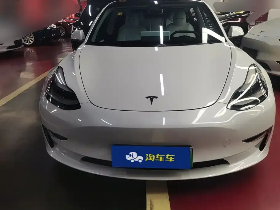 Tesla Model 3 — фото 4