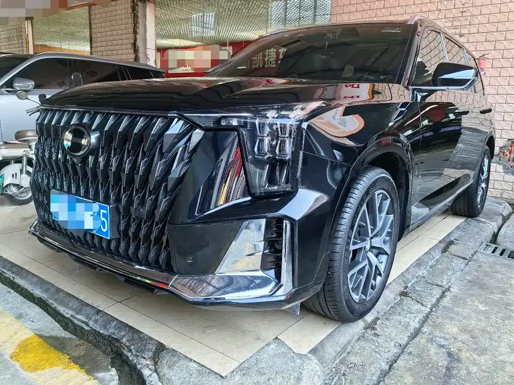 GAC Motor Trumpchi GS8 — фото 1