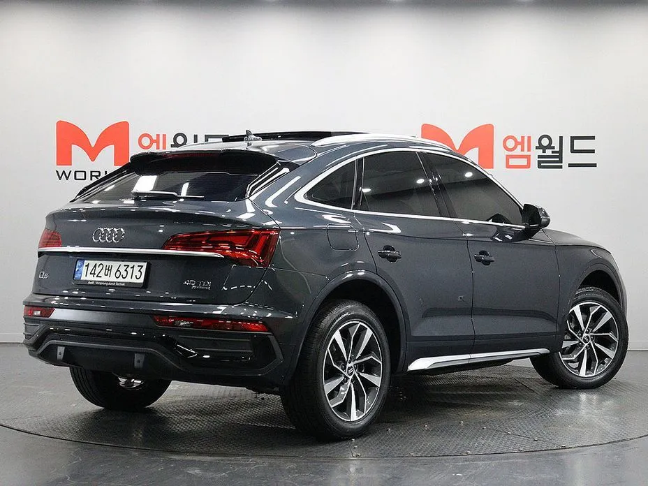 Audi Q5 — фото 6