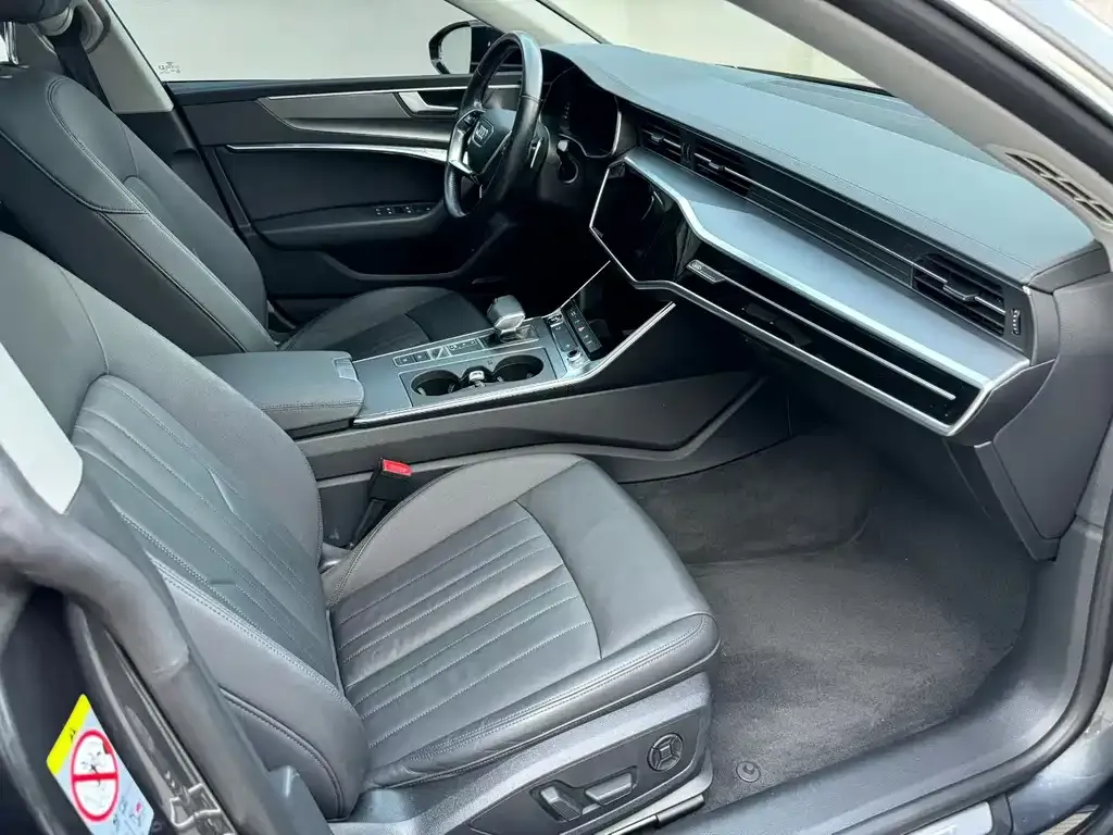 Audi A7 — фото 2