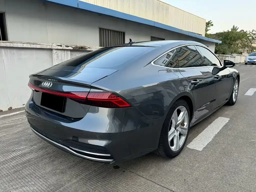 Audi A7 — фото 9