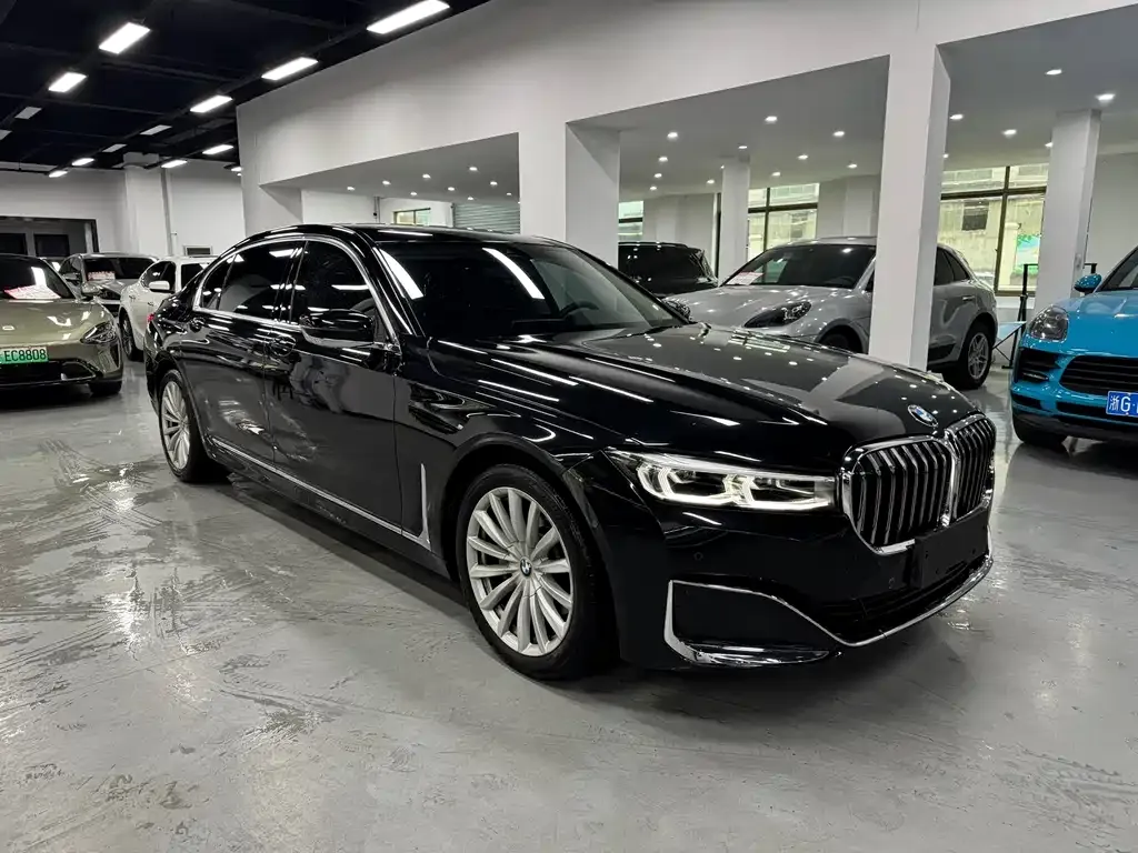BMW 7 Series — фото 4