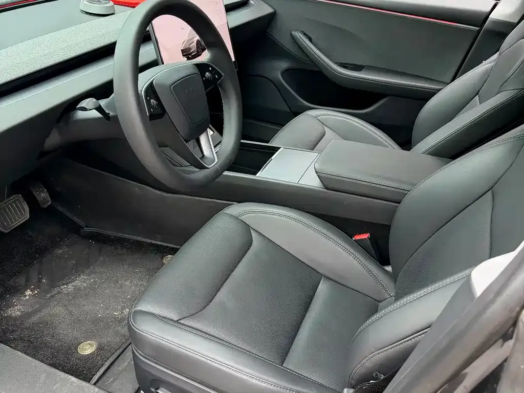 Tesla Model 3 — фото 6
