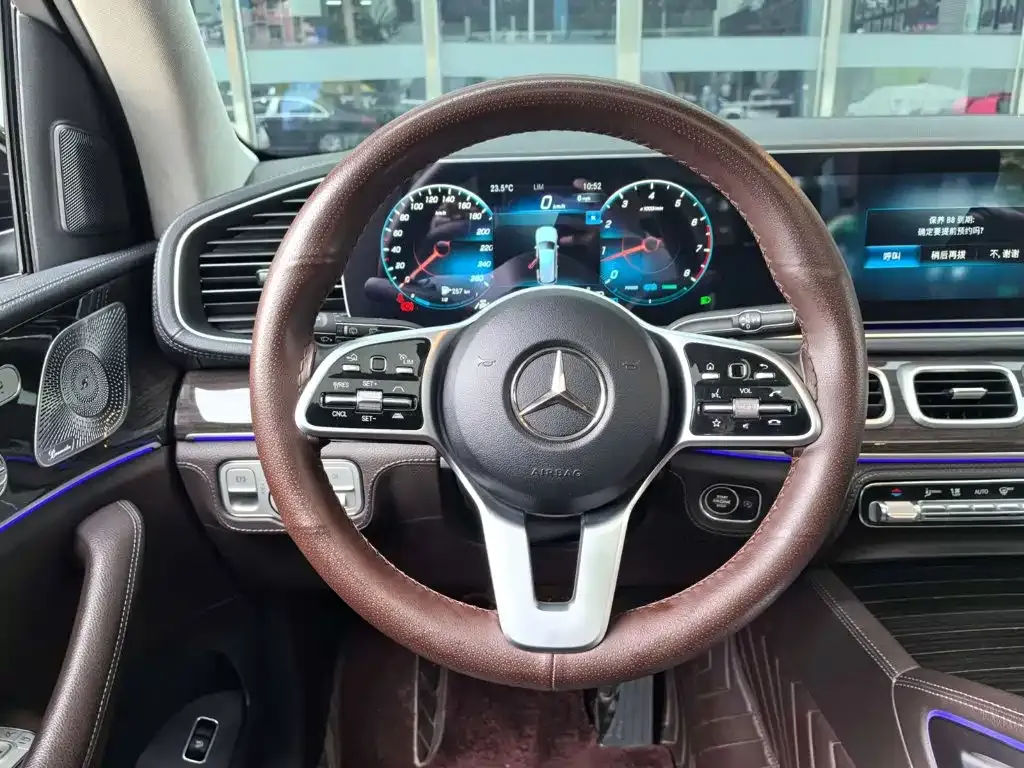 Mercedes-Benz GLS — фото 2