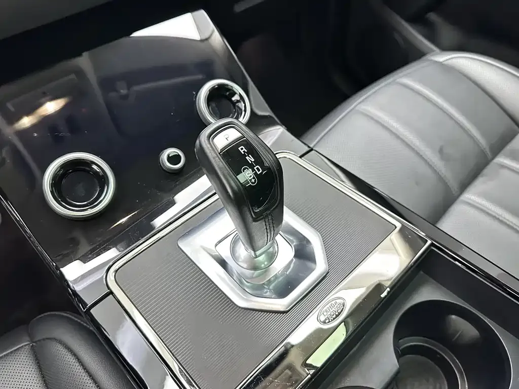 Land Rover Evoque — фото 9