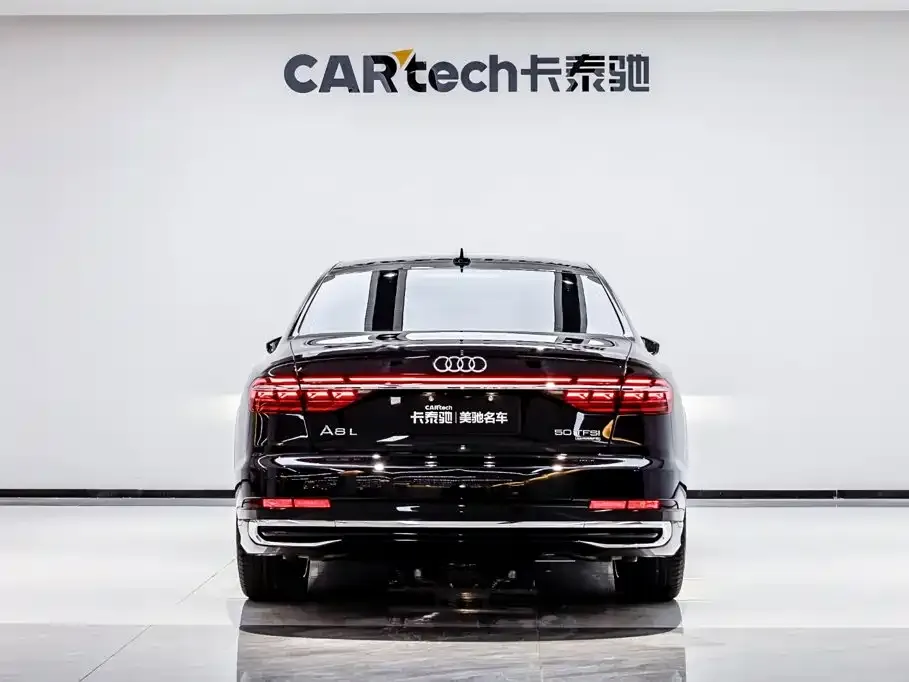 Audi A8 — фото 2