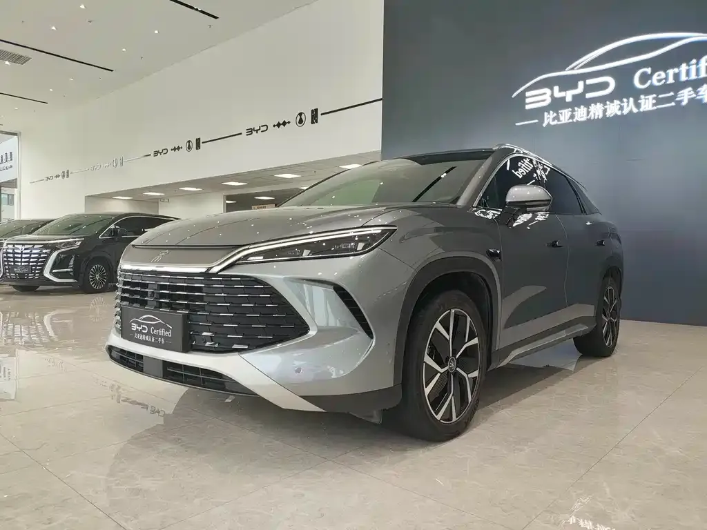 BYD L DM-i — фото 1