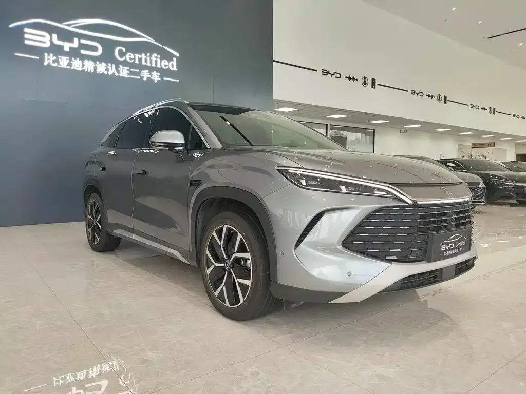 BYD L DM-i — фото 4