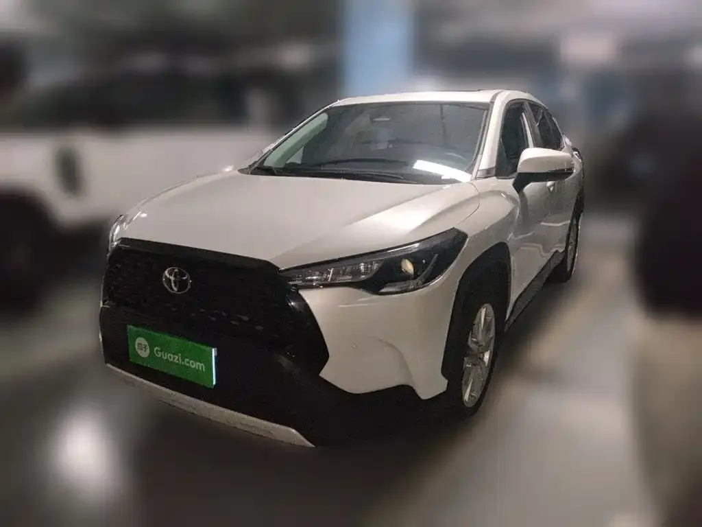 Toyota Corolla Cross — фото 1