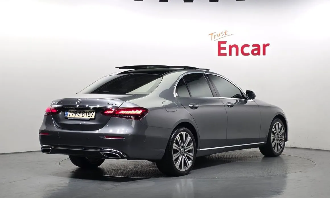 Mercedes-Benz E-Class — фото 5