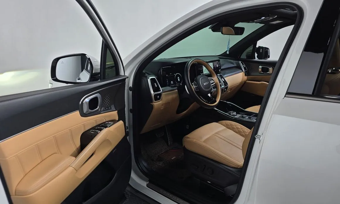 Kia Sorento — фото 7