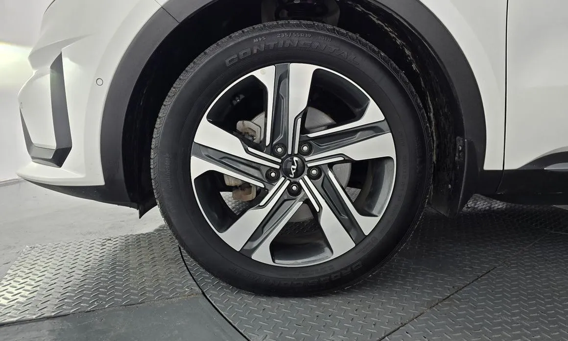 Kia Sorento — фото 8