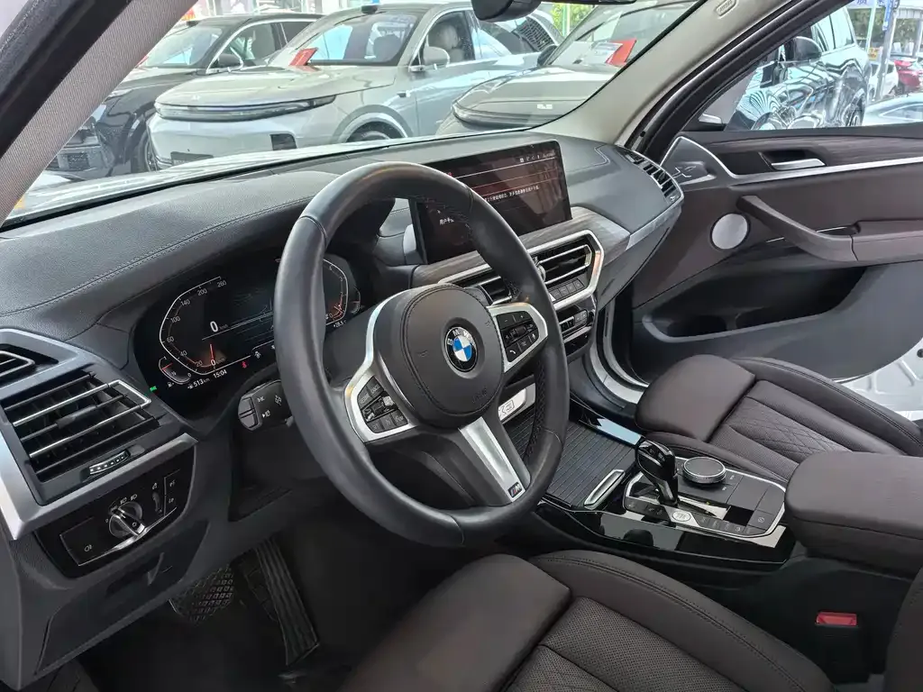 BMW X3 — фото 9