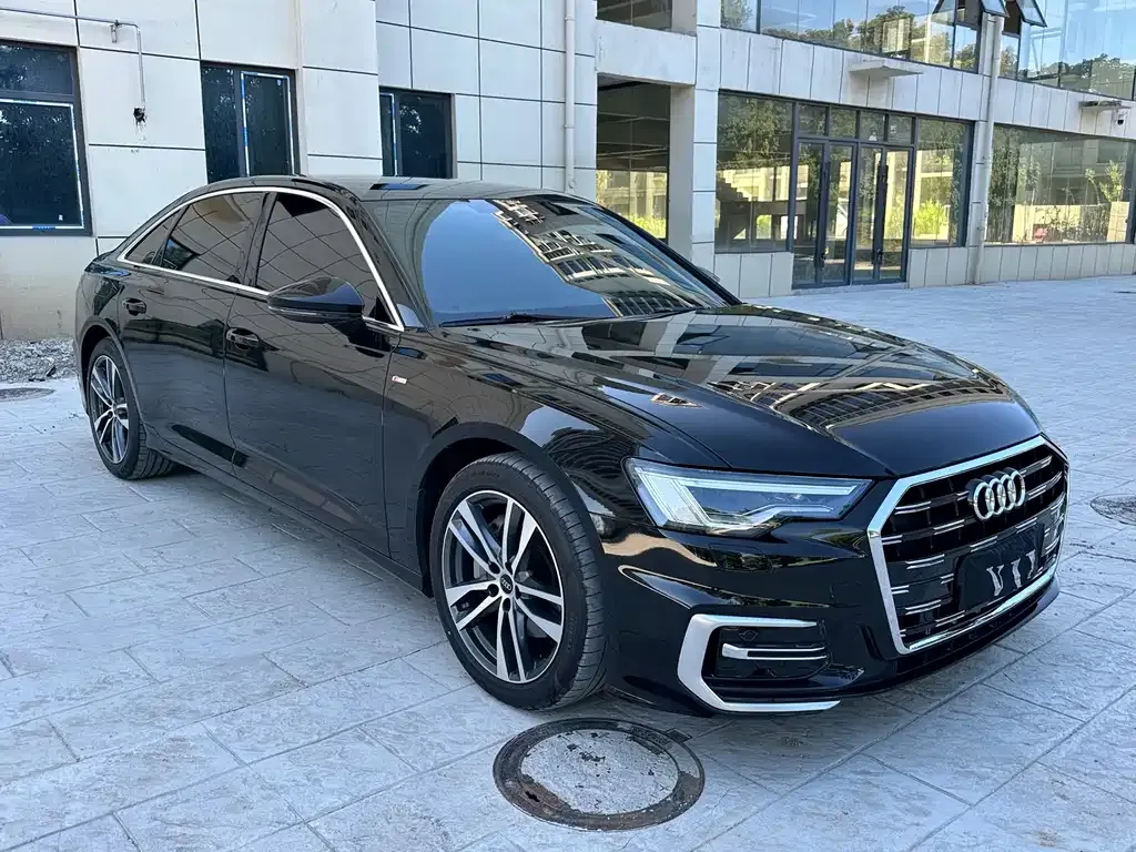 Audi A6L — фото 6