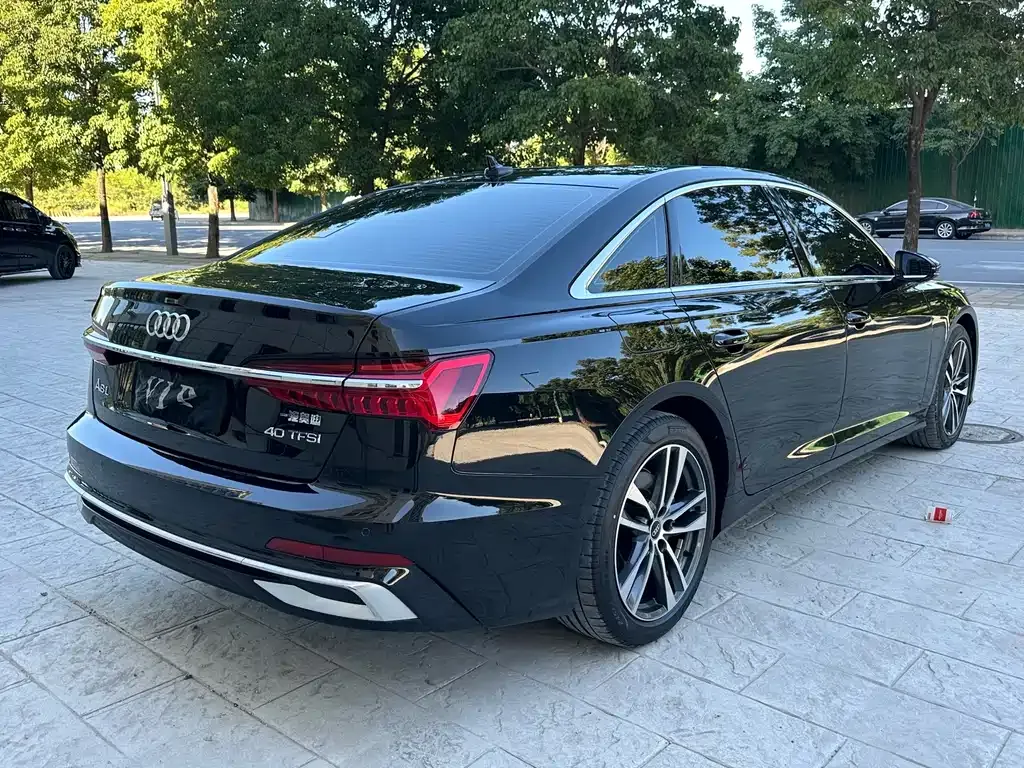Audi A6L — фото 8