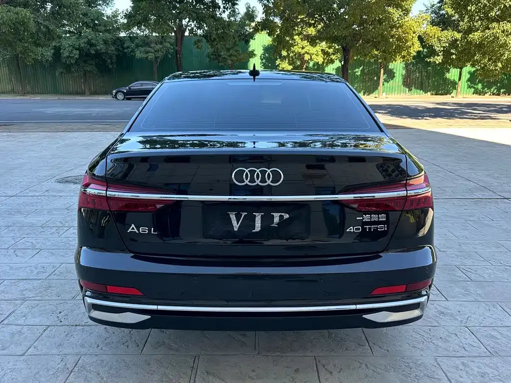 Audi A6L — фото 5
