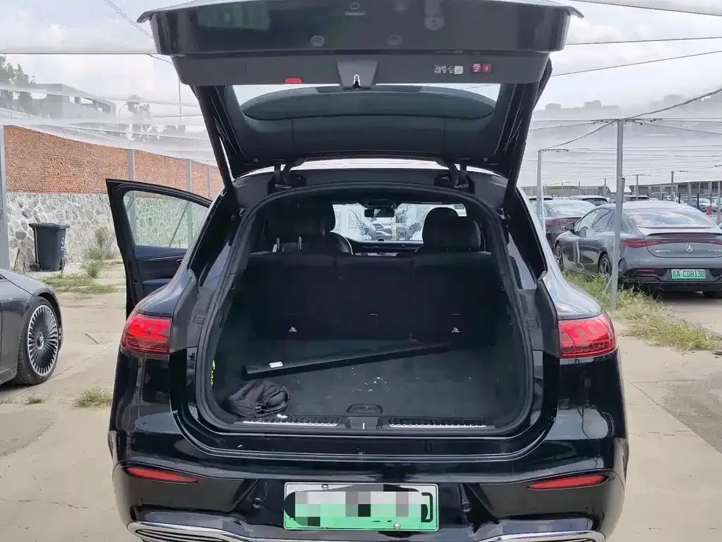 Mercedes-Benz EQS SUV — фото 5