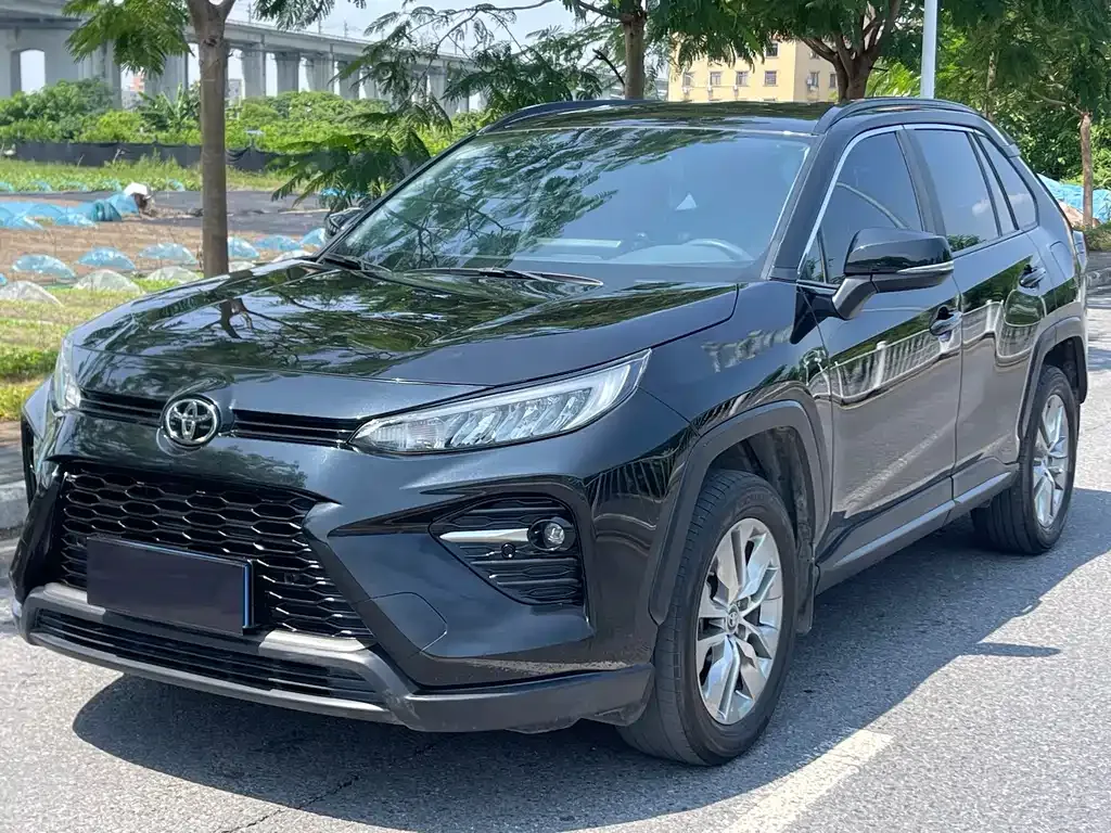 Toyota Wildlander — фото 1