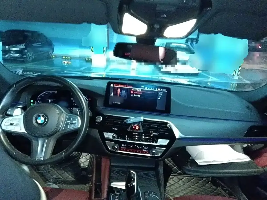 BMW 5 Series — фото 10