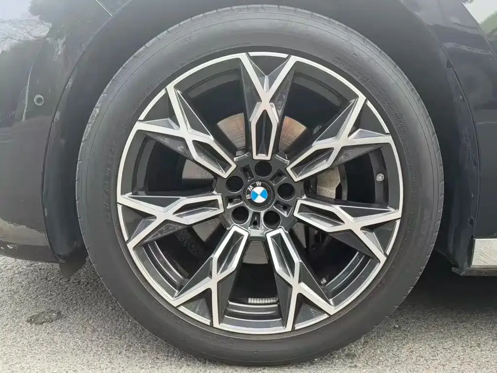 BMW 7 Series — фото 4