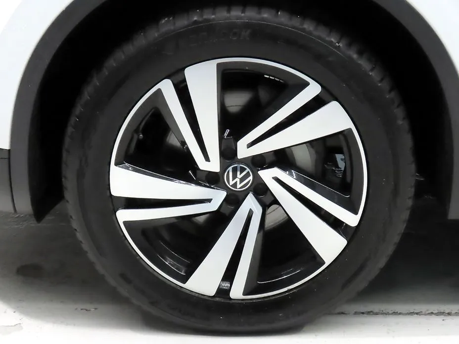 Volkswagen Touareg — фото 3