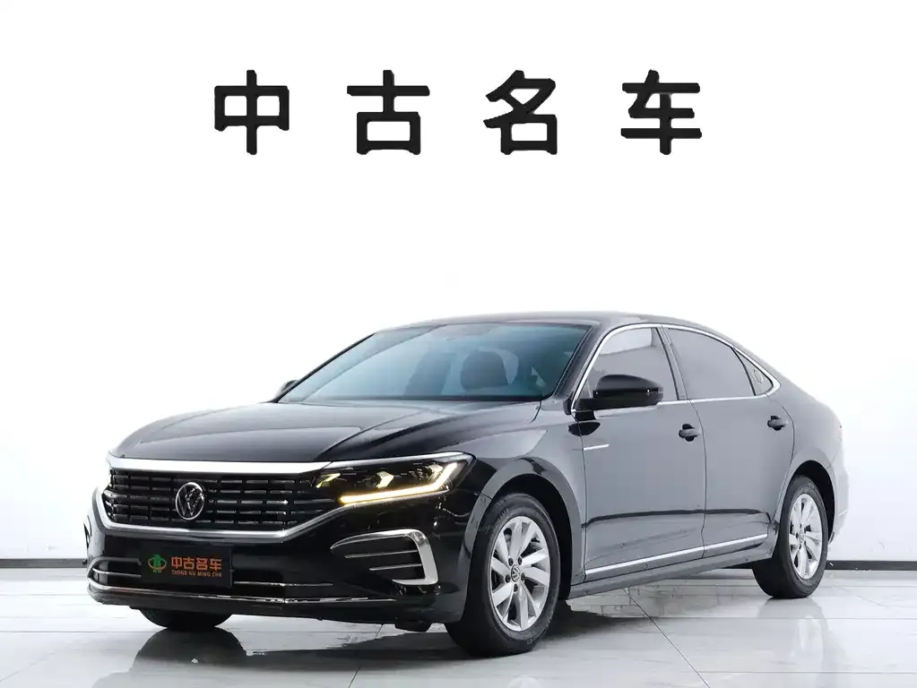 Volkswagen Passat — фото 1