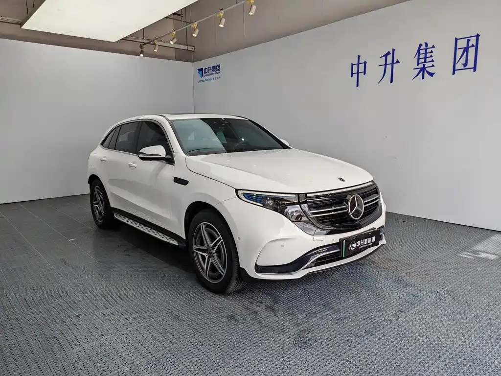 Mercedes-Benz EQC — фото 6