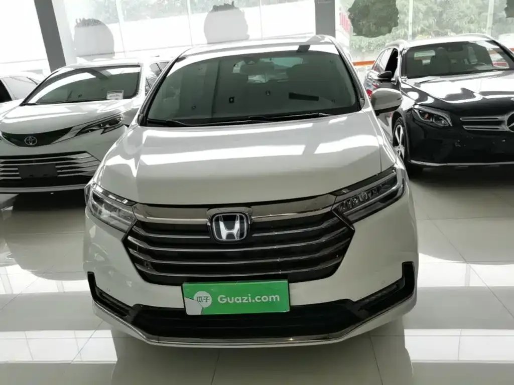 Honda Odyssey — фото 10
