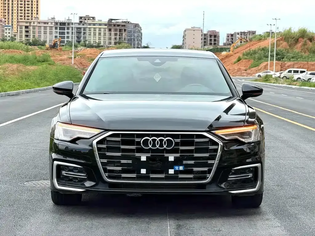 Audi A6L — фото 2