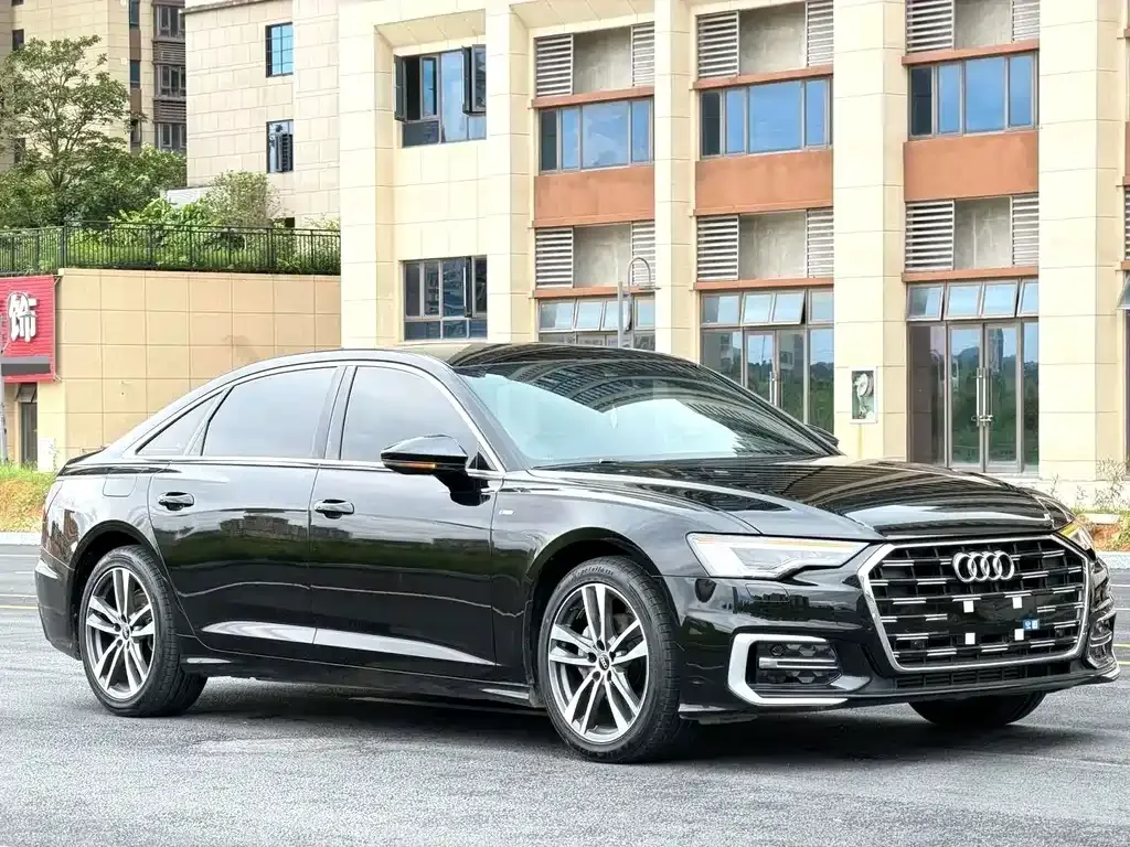 Audi A6L — фото 9