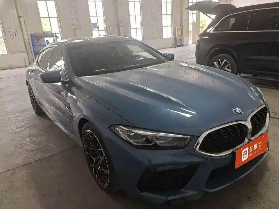 BMW M8 — фото 1