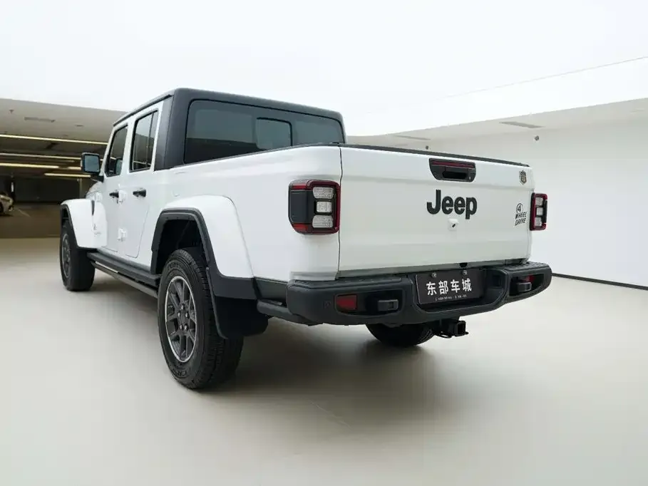 Jeep Gladiator — фото 2