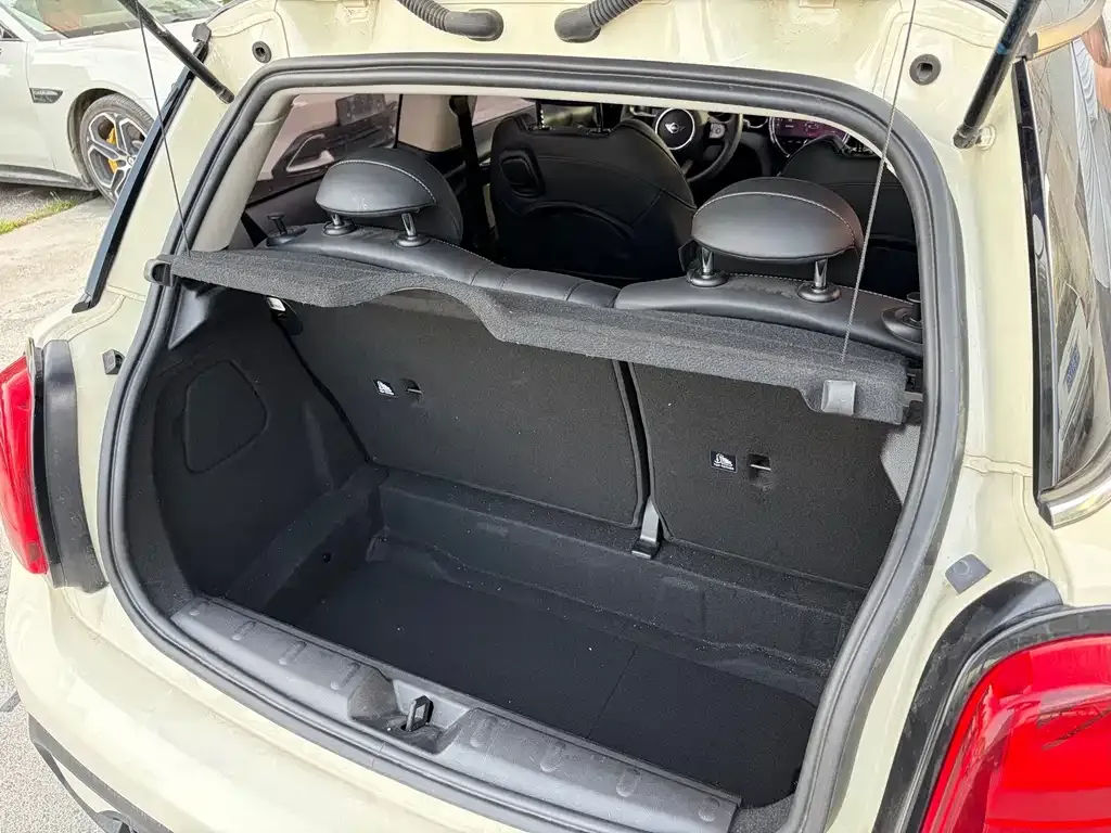 MINI Cooper (3-door) — фото 10