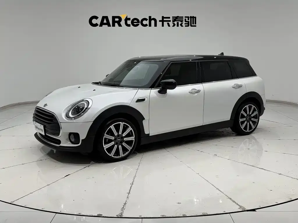 MINI Clubman — фото 1