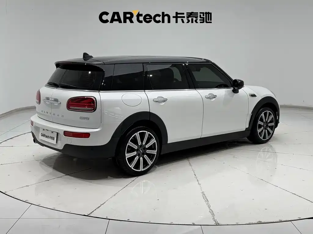 MINI Clubman — фото 5