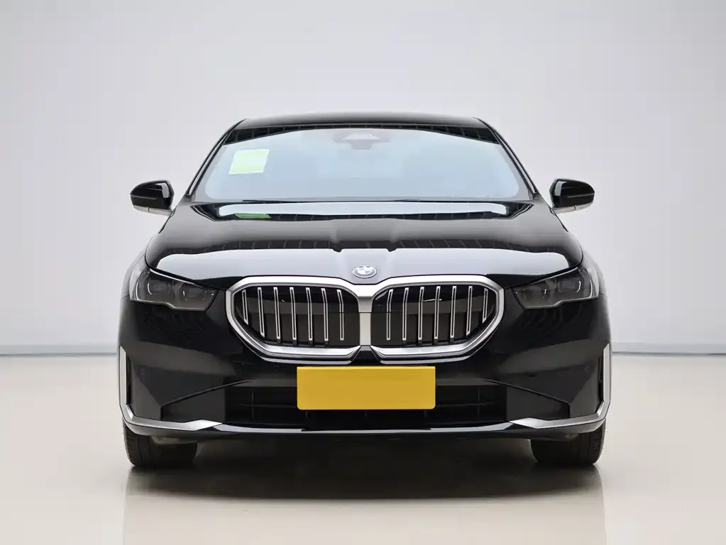 BMW 5 Series — фото 3