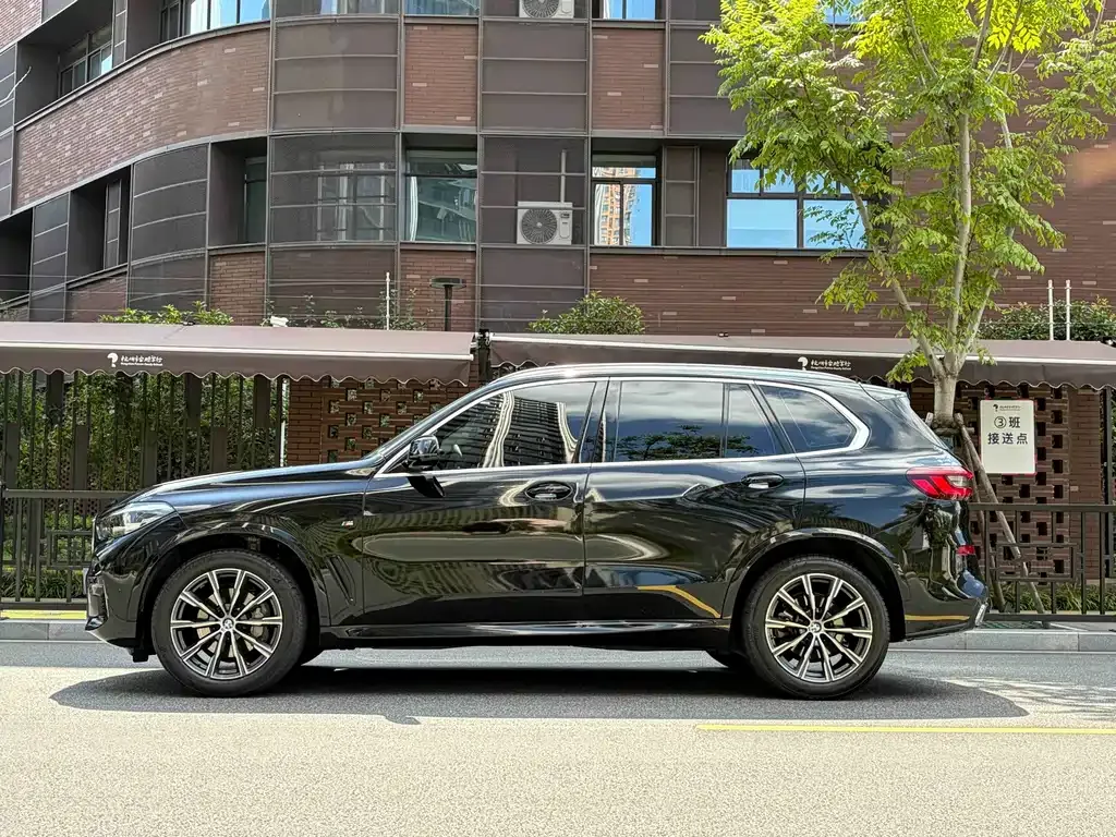 BMW X5 (Import) — фото 10