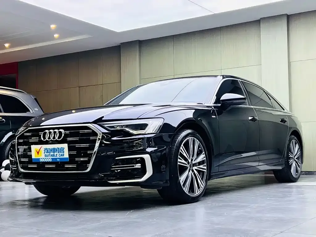 Audi A6L — фото 1