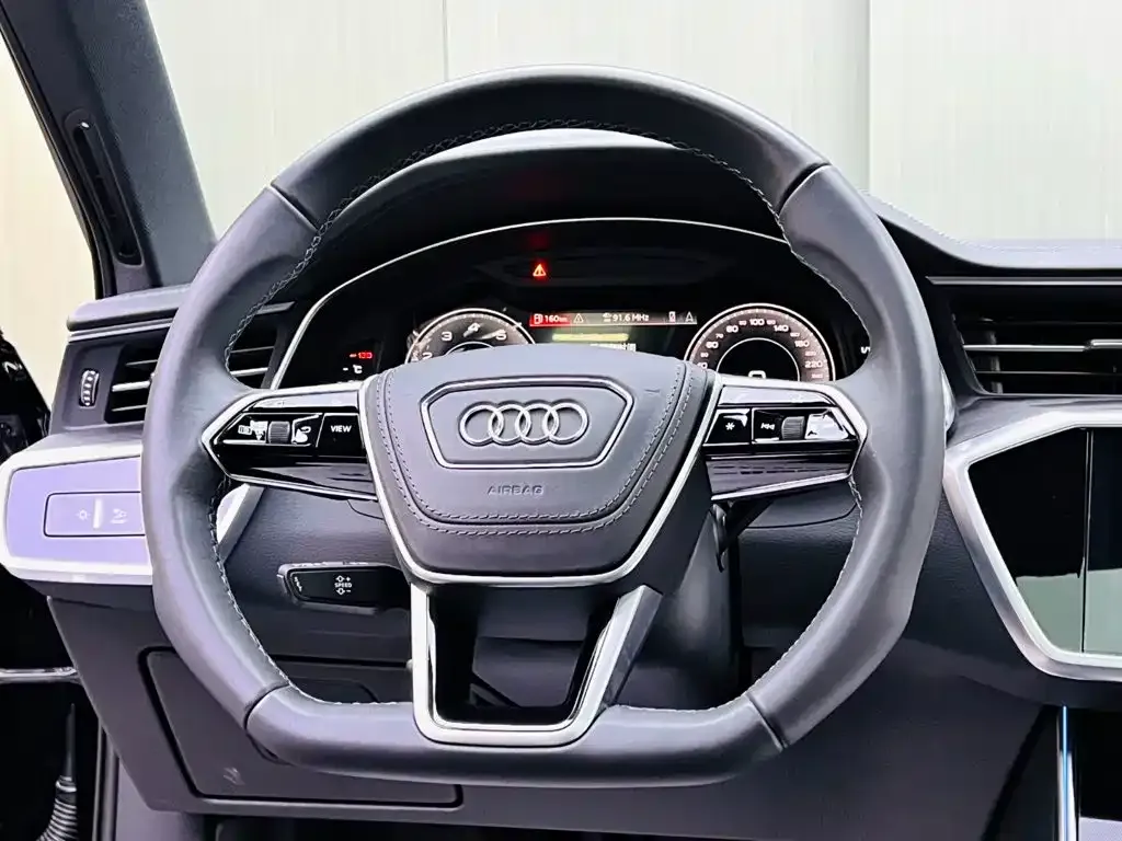 Audi A6L — фото 7