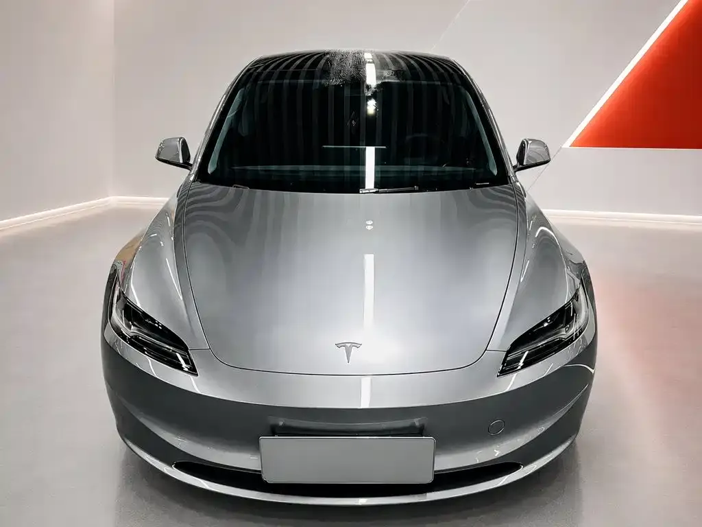 Tesla Model 3 — фото 2