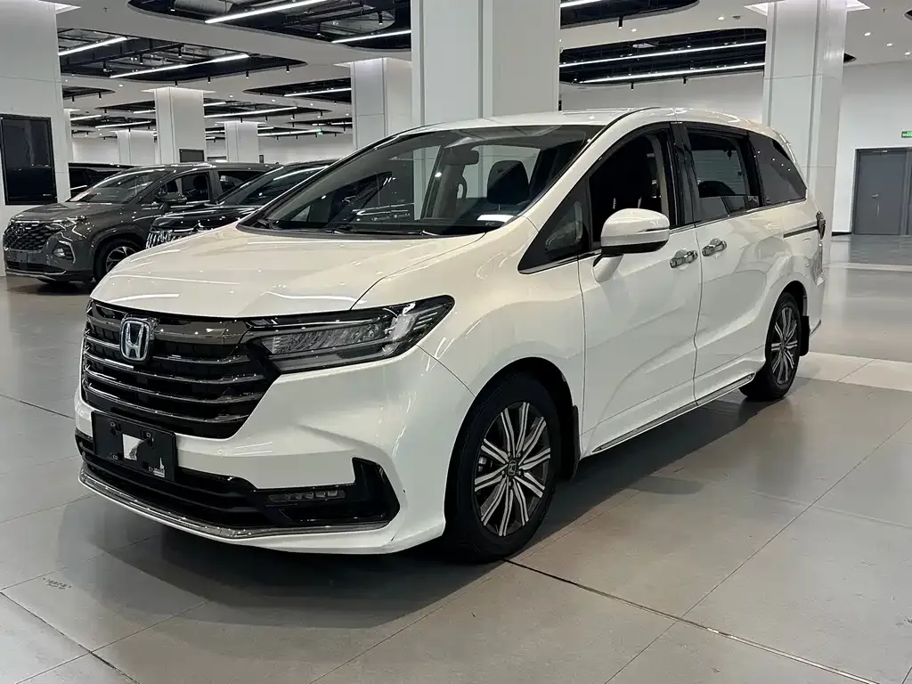 Honda Odyssey — фото 1